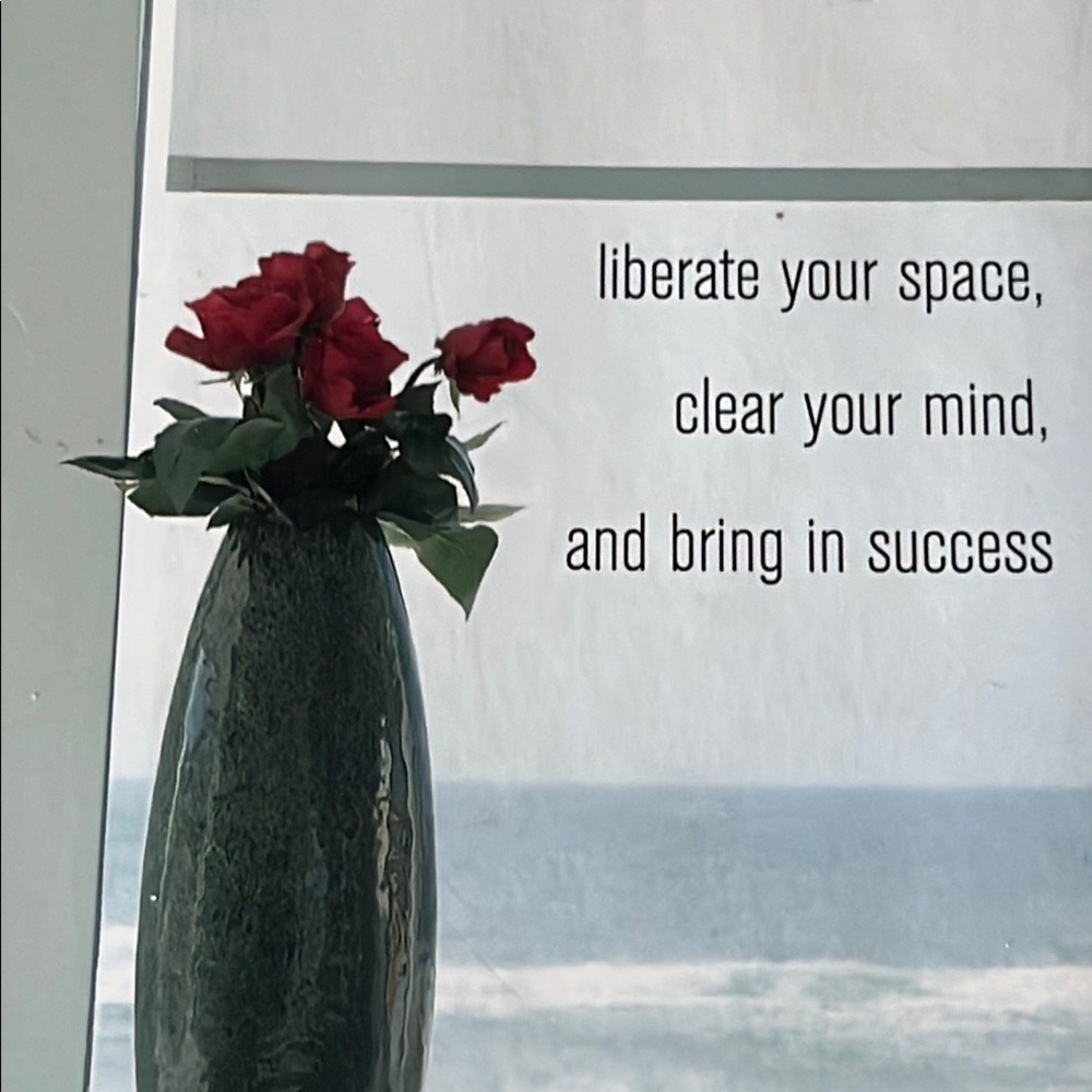 The Ultimate Guide to Clearing Your Clutter Book; spring cleaning and declutter